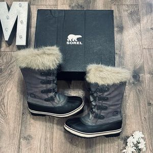 Sorel Joan of Arctic Boots